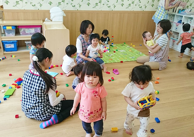 室内遊びの様子